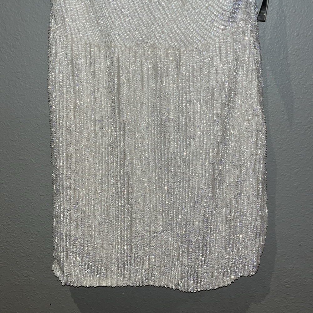 Retrofête JILL SEQUIN DRESS NWT
Size XS Color: Moonglow White - Picture 11 of 17